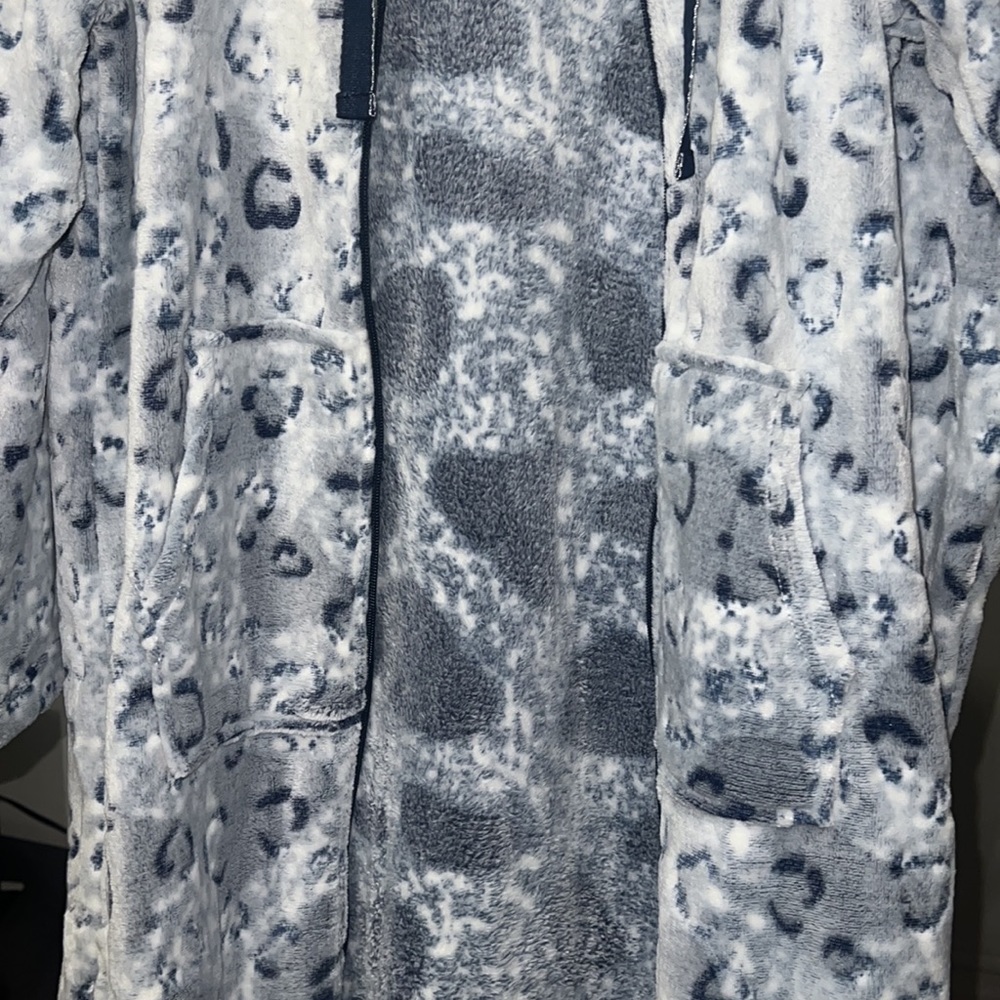 Soft robe - Picture 3 of 4